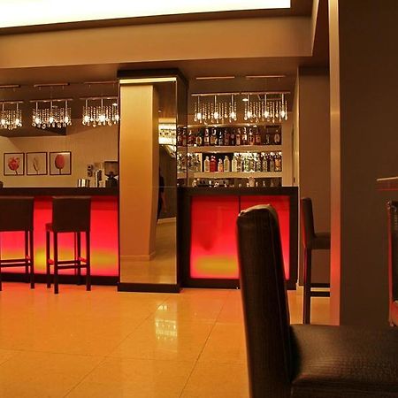 ساندانسكي Hotel Finix المظهر الخارجي الصورة