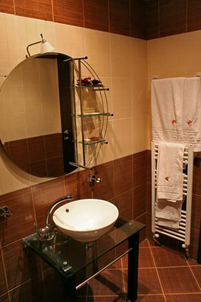 ساندانسكي Hotel Finix الغرفة الصورة